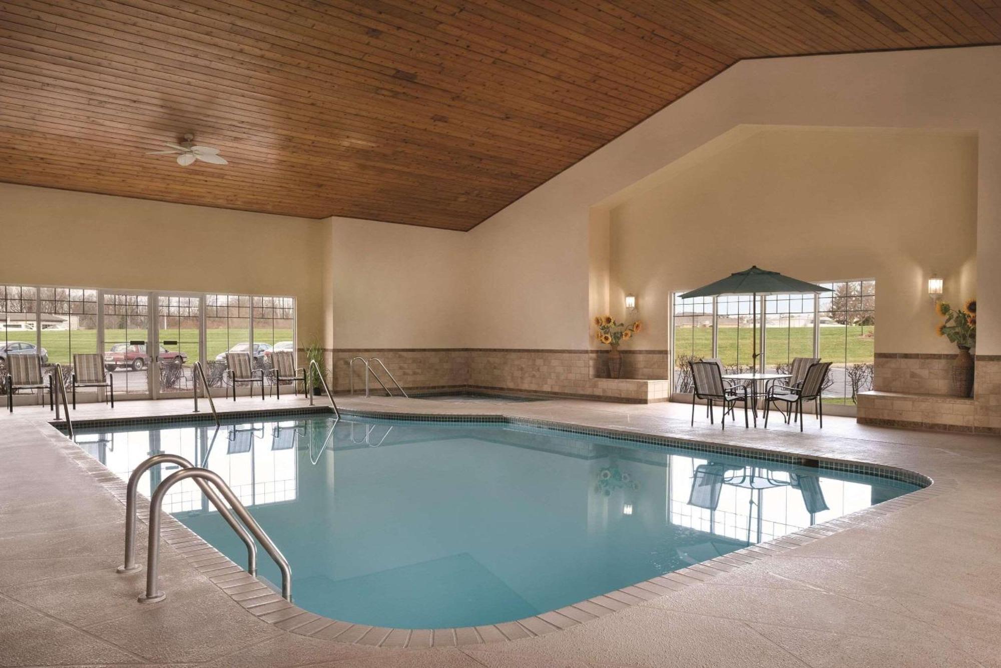 Country Inn & Suites By Radisson, Germantown, Wi Екстериор снимка
