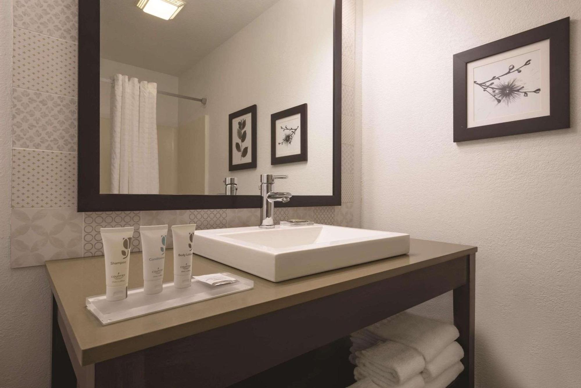 Country Inn & Suites By Radisson, Germantown, Wi Екстериор снимка