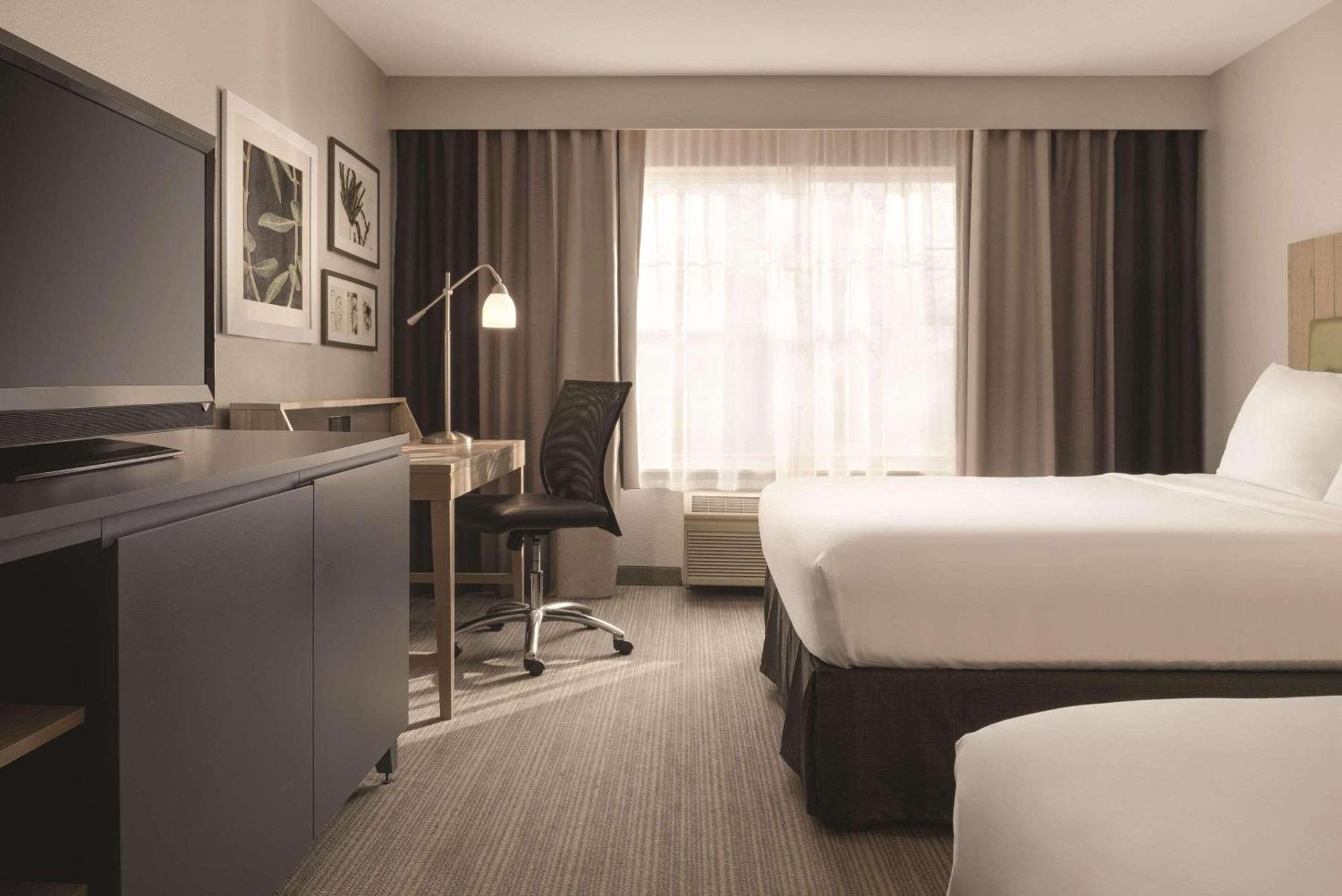 Country Inn & Suites By Radisson, Germantown, Wi Екстериор снимка